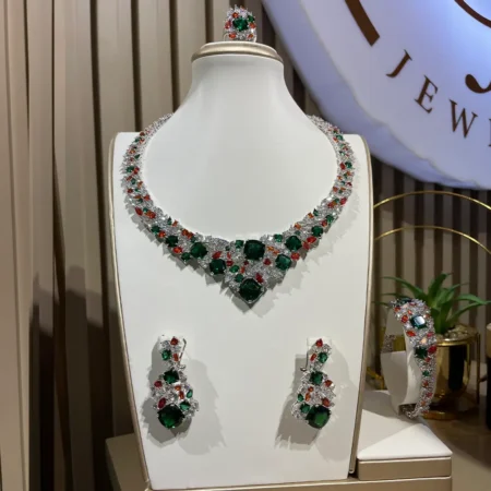 V shaped Exotic Set in green and burnt orange