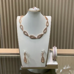 Simple Rosegold Set