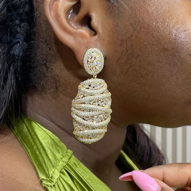 Gold Dangling Earring