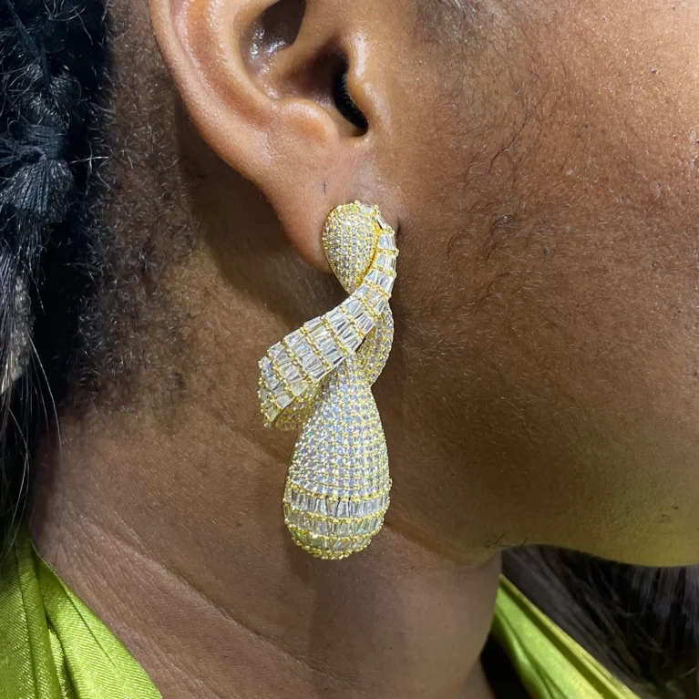 Gold Dangling Earring