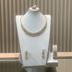 Gold Detailed Set