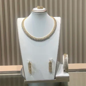 Gold Round Simple Set