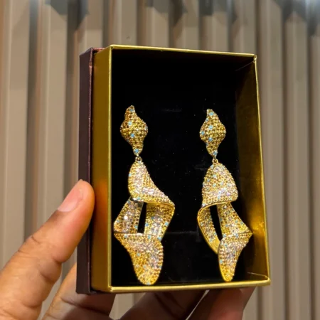 Dangling Gold Earring
