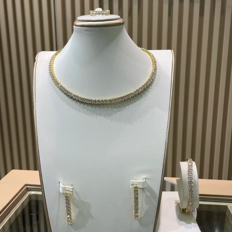 Tennis Set in Gold